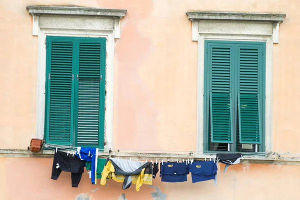 Clothes Hanging Out Dry Washing Line Livorno Ligurian Sea Western — Stock Photo, Image