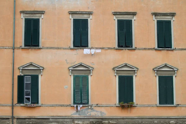 Livorno Daki Evler Ligurian Denizi Nin Batı Kıyısındaki Toskana Talya — Stok fotoğraf