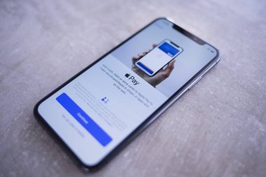  Apple Pay Kurulumu ile Apple Iphone Xs Uzay Gri Ekran