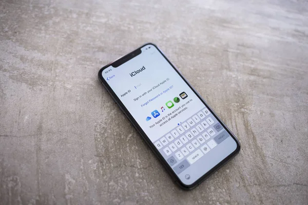 Apple Iphone Xs Space Gray icloud Ayarları ile Ekranı Kapat