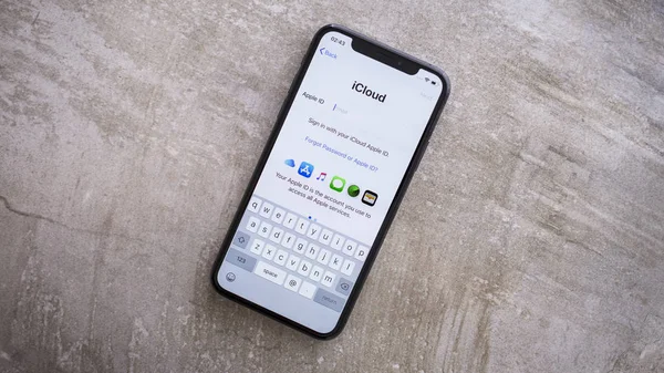 Apple Iphone Xs Space Gray icloud Ayarları ile Ekranı Kapat