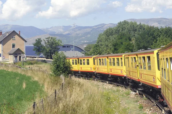 Latour Carol Francia Septiembre 2018 Los Pequeños Trenes Amarillos Los —  Fotos de Stock