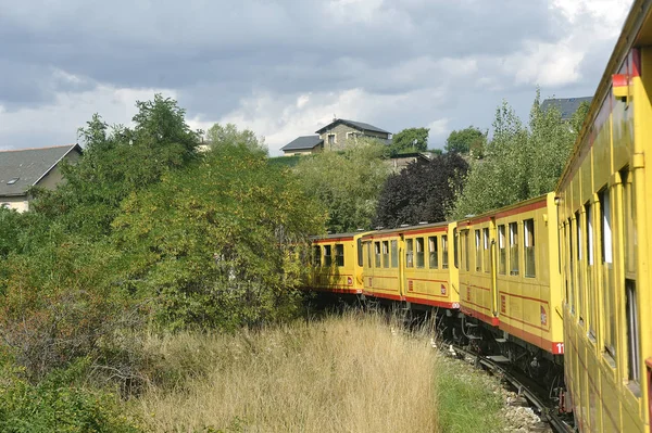 Latour Carol Francia Septiembre 2018 Pequeño Tren Amarillo Los Pirineos —  Fotos de Stock