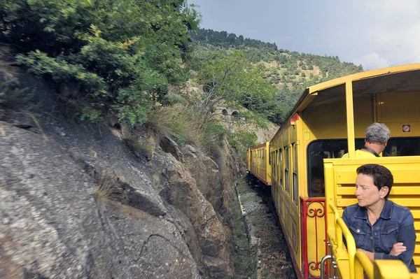 Latour Carol France Sseptember 2018 Small Yellow Train Pyrenees Crossing — стоковое фото