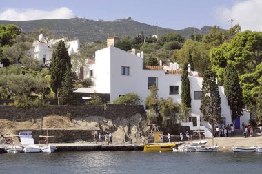 Cadaques, İspanya - 6 Eylül 2018: House of Salvador Dali, İspanya, büyük ressam İspanyol surealist Cadaques içinde