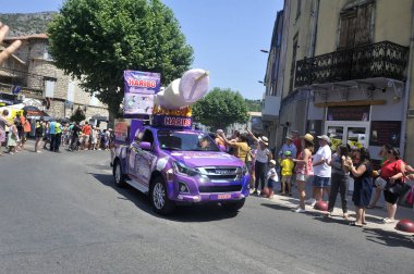 Tour de France carava bir Haribo reklam araba Passage