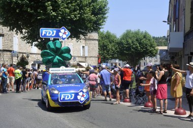 Th karavanında Fdj Lotery bir reklam araba Passage