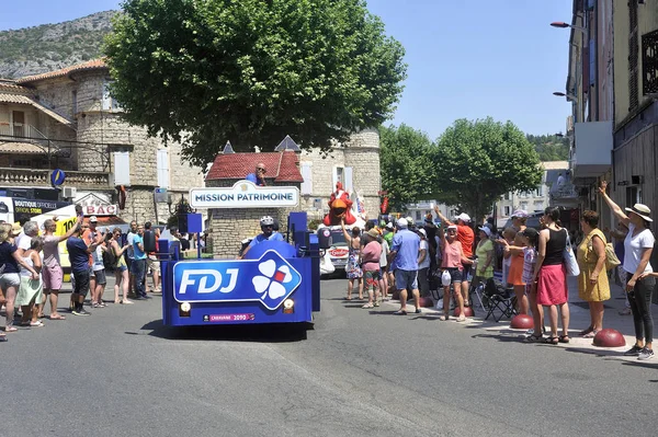 Th karavanında Fdj Lotery bir reklam araba Passage