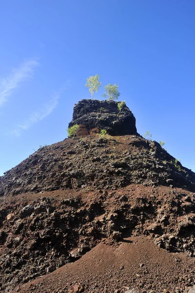 Интерьер кратера вулкана Овернь Лемптегия — стоковое фото