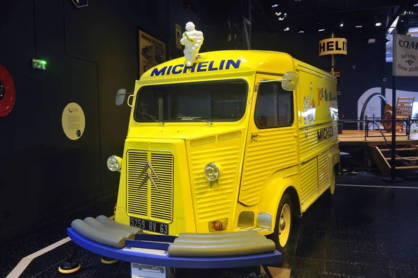 Camión publicitario Michelin —  Fotos de Stock