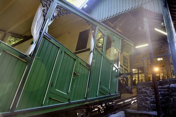 Funicular de Mont-Dore en los flancos del Puy de Sancy — Foto de Stock