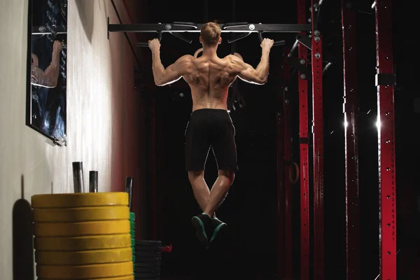 Hombre Gimnasio Deportivo —  Fotos de Stock