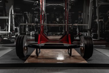 halter spor salonu kat