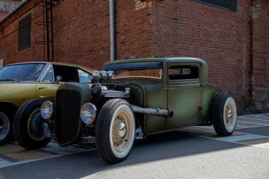 eski klasik vintage retro araba