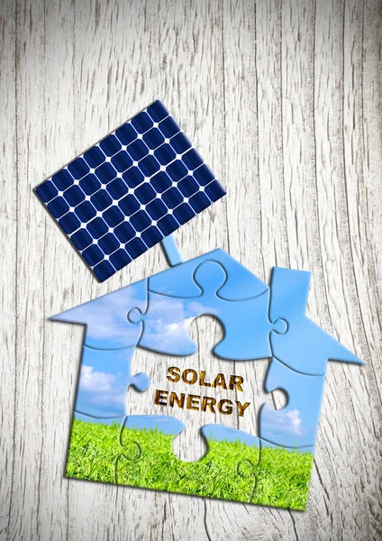 Solarenergiekonzept Puzzlehaus Mit Solarbatterie Kopierraum — Stockfoto