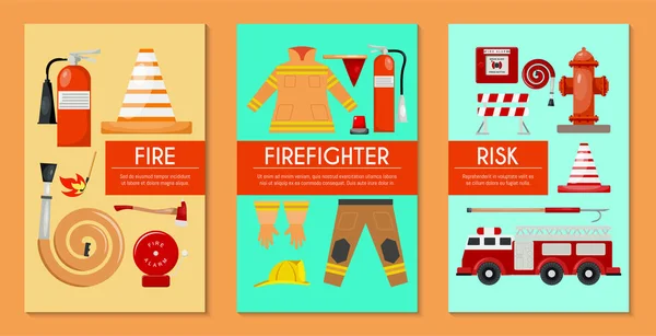 Jogo de segurança de fogo de cartões, banners ilustração vetorial. Farda de bombeiro e inventário. Equipamento como hidrante de mangueira de incêndio, alarme, bollard e extintor . —  Vetores de Stock