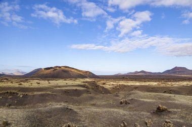 İspanya 'nın Lanzarote kentindeki Timanfaya Ulusal Parkı' nda yanardağ