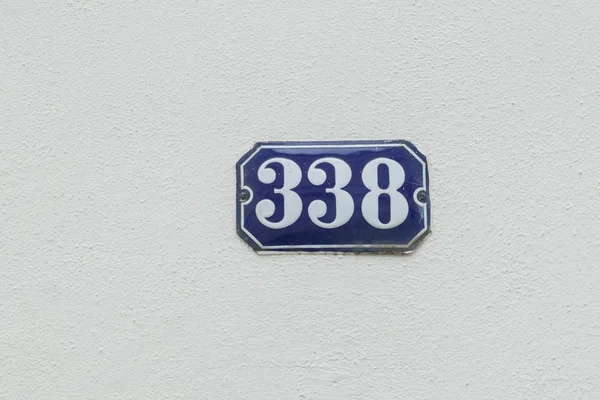Domovní Číslo 338 Zdi Pro Poštovní Adresa — Stock fotografie