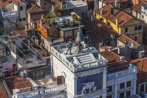 Blick Auf Den Berühmten Uhrturm San Marco Platz Venedig Italien — Stockfoto