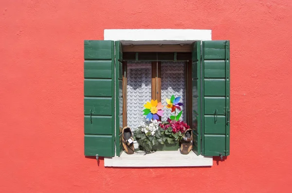 Decoração Janelas Uma Pequena Ilha Burano Veneza Uma Pequena Ilha — Fotografia de Stock