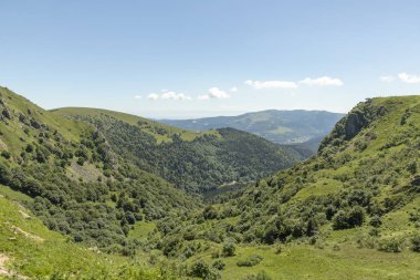 panoramik manzaraya zirve le Hoheneck haute du Girit Fransa'daki alsace bölgesinde