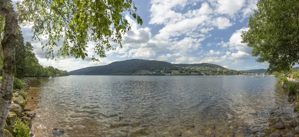 Χωριό Της Gerardmer Λίμνη Gerardmer Στην Περιοχή Της Αλσατίας — Φωτογραφία Αρχείου