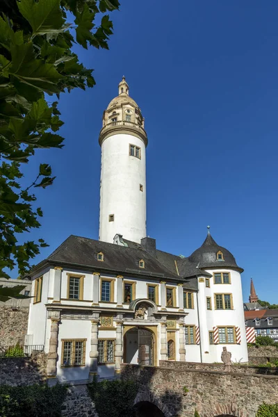 Beroemde Hoechster Schlossturm Frankfurt Hoechst Onder Blauwe Hemel — Stockfoto