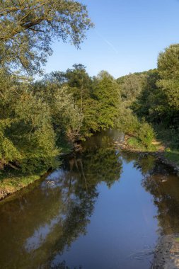 nehir Nahe Rehborn köyü yakınındaki küçük nehir Glan akar