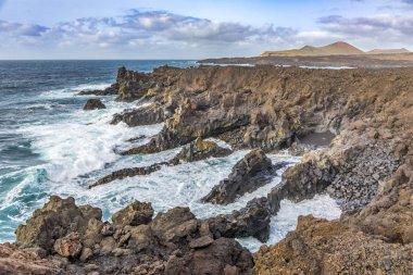 Los Hervideros, Lanzarote dev dalgalar sahil şeridine