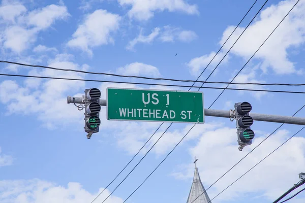 Inicio Autopista Key West Calle Whitehead Bajo Cielo Azul Con —  Fotos de Stock