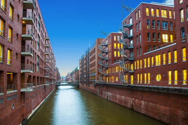 Histórico Speicherstadt Noite Hamburgo — Fotografia de Stock