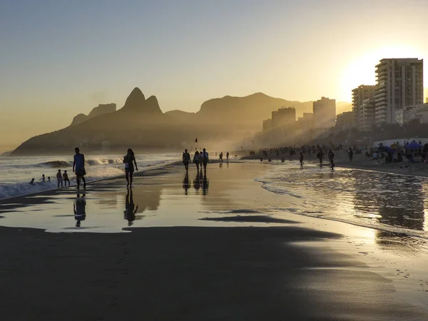 Закат Пляже Копакабана Рио Жанейро — стоковое фото