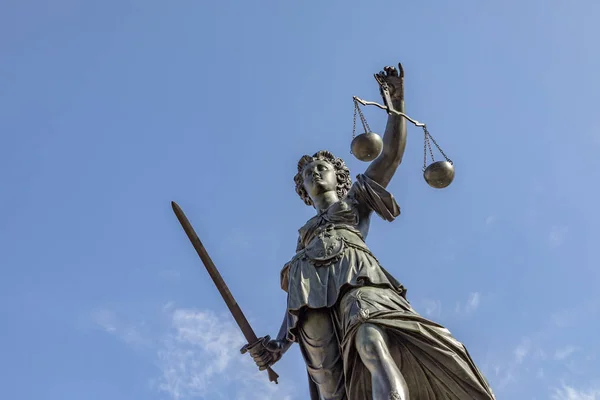 Fountain Lady Justice Frankfurt Roemer — Stock Photo, Image