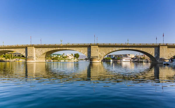 Γέφυρα Του Λονδίνου Στη Λίμνη Havasu Παλιά Ιστορική Γέφυρα Ξαναχτίστηκε — Φωτογραφία Αρχείου
