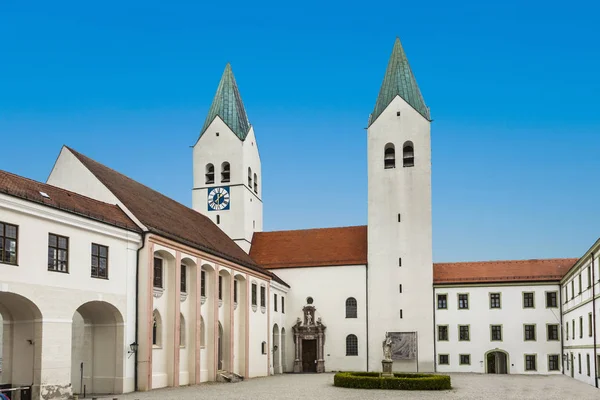 Шпилі Freising Собору Баварія Німеччина — стокове фото