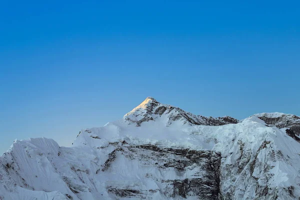 Sommet Bahara Shikhar Montagne Chaîne Annapurna Dans Neige — Photo