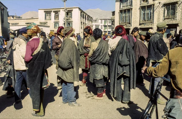 Lhasa China Nov 1983 Gente Local Las Colinas Reúne Parte — Foto de Stock