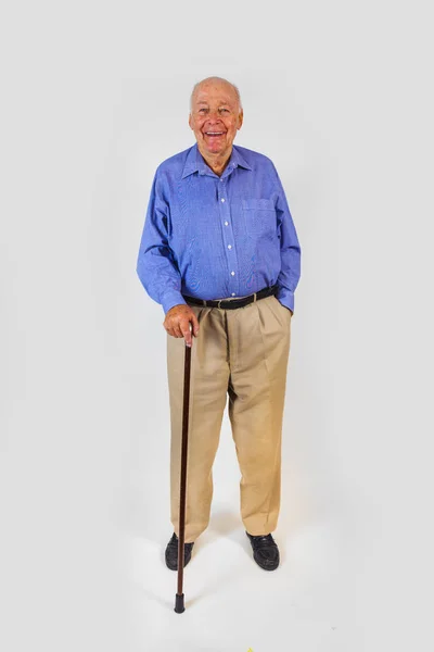 Šťastný Starší Muž Stojící Hůl Izolované Bílém — Stock fotografie