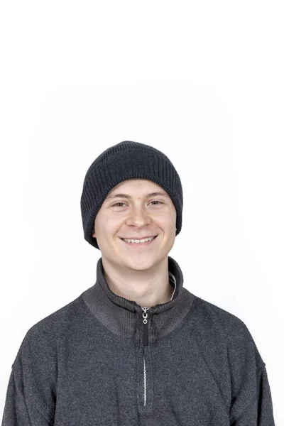 Porträtt Ung Man Med Wooly Hatt — Stockfoto