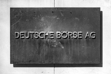 Deutsche Boerse Ag - Alman Borsası önünde Frankfurt Menkul Kıymetler Borsası üye