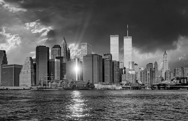 Bliźniaczych Wież Nowym Jorku Zachód Światło — Zdjęcie stockowe