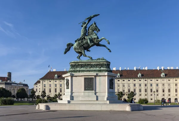 Kůň Jezdec Socha Arcivévody Karla Vídni Náměstí Heldenplatz Vídni — Stock fotografie