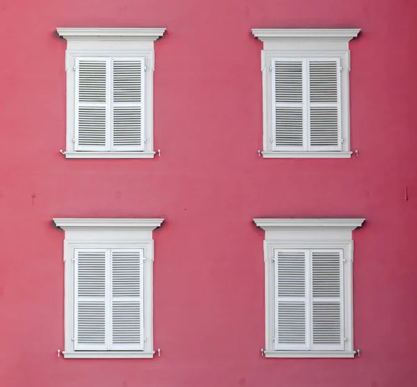 Wooden Shutter White Color White Wall Gives Harmonic Background — Stock Photo, Image