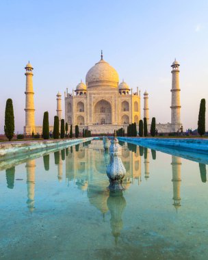 Taj mahal gündoğumu ışık, agra, Hindistan