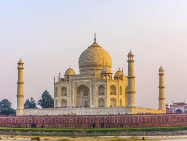 Taj mahal günbatımı yamuna Nehri üzerinden