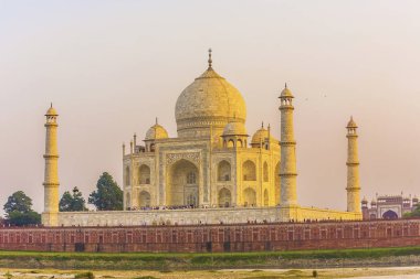 Taj mahal günbatımı yamuna Nehri üzerinden