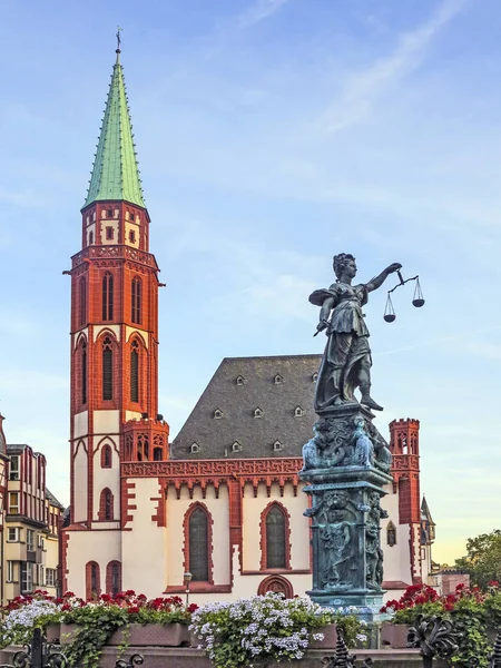 Pani Spravedlnost Frankfurtu Místě Roemer — Stock fotografie