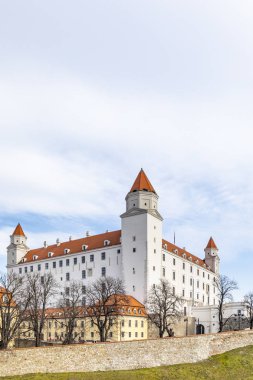 Bratislava Castle Bratislavsky Hrad sutyen ana Kalesi mi