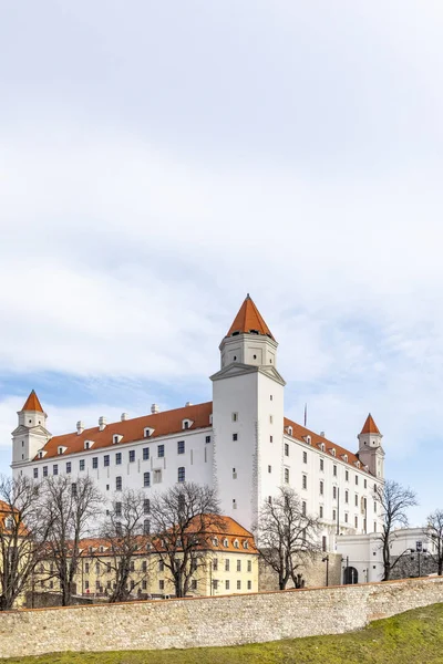 Castillo de Bratislava o Bratislavsky Hrad es el castillo principal de Bra —  Fotos de Stock