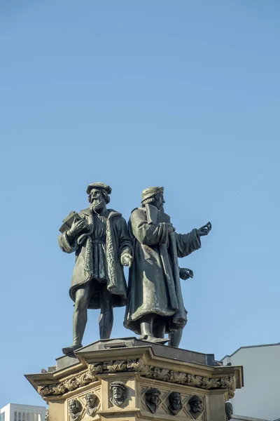 Scultura commemorativa Gutenberg a Francoforte — Foto Stock